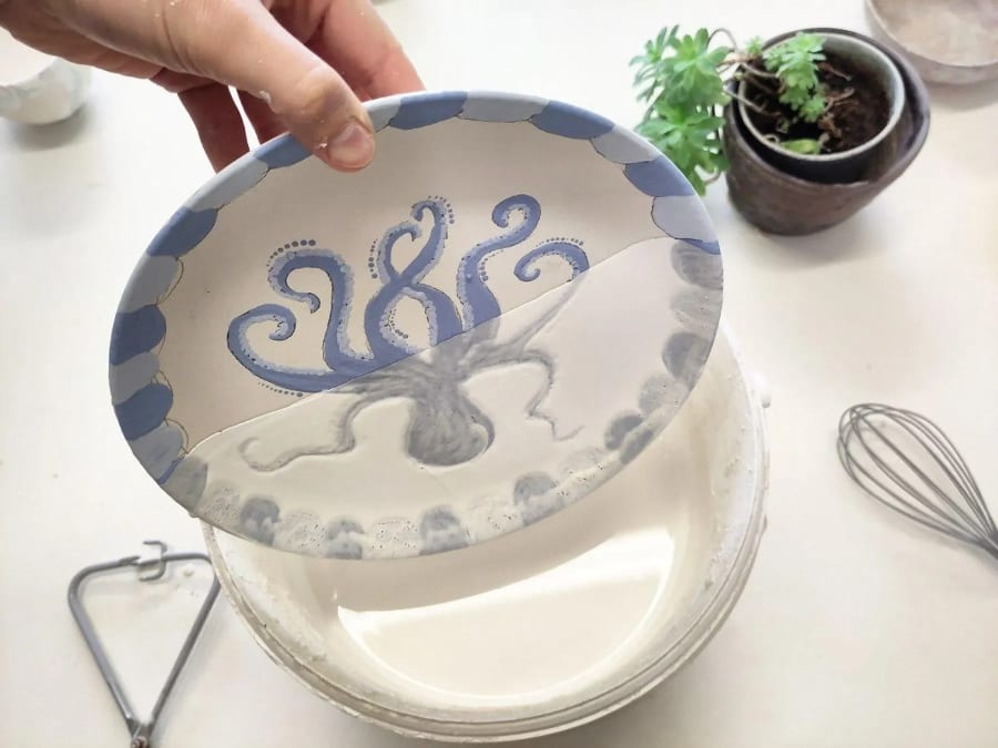 Atelier peinture sur céramique Paris 15ème 