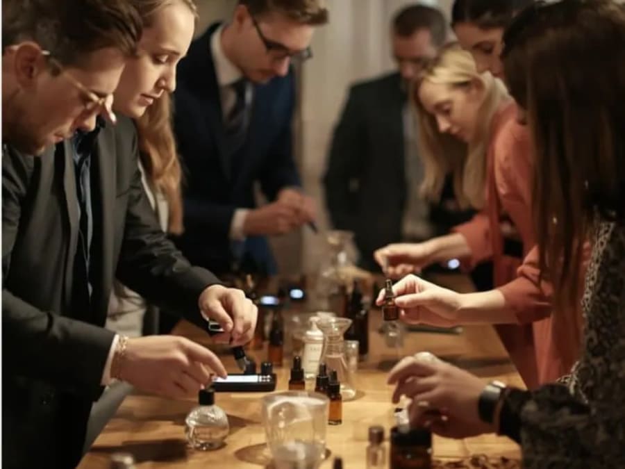 Atelier création de parfum 19 facettes à Montpellier (34)