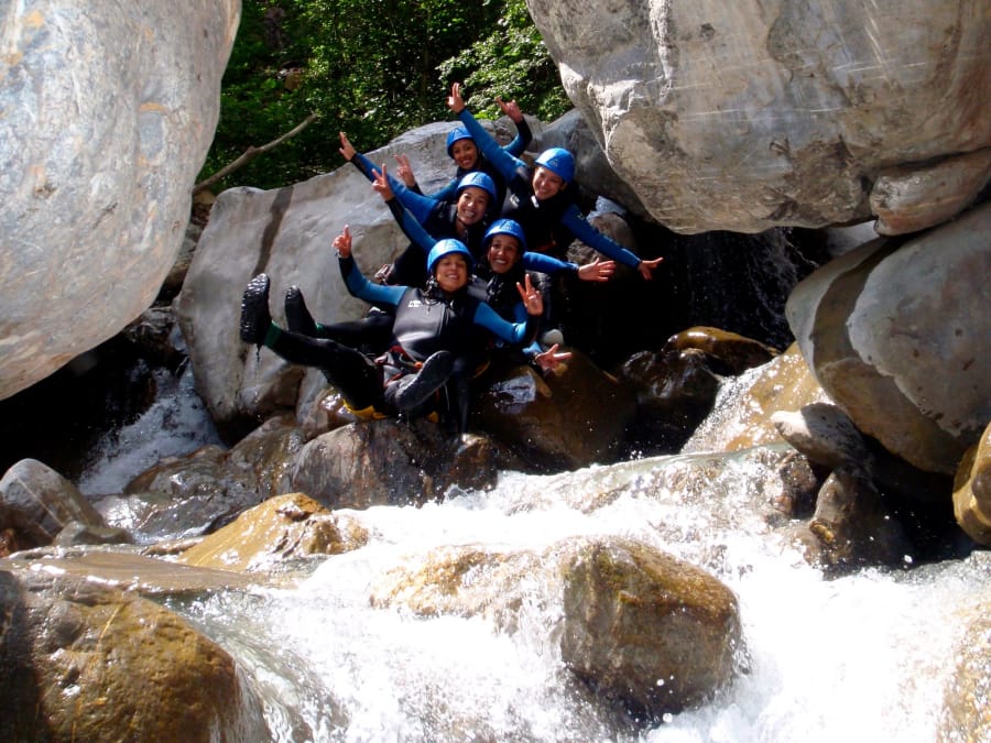 Canyoning Dans Le Canyon Du Fournel Près De Briançon (05)
