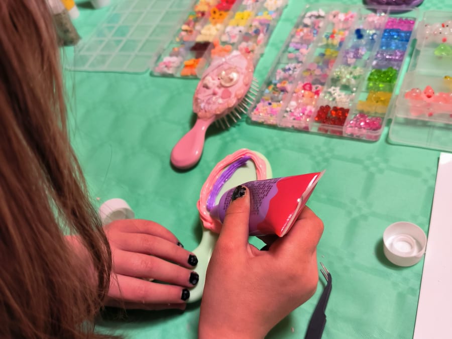 Anniversaire customisation d'accessoires à Serris (77)