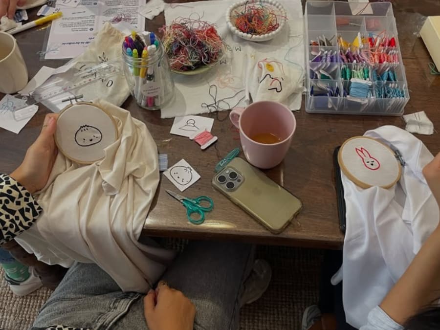 Atelier broderie & Tea Time à Paris 11ème