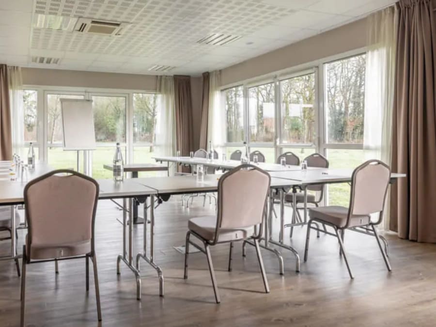 Brit Hotel Saint-Meen-le-Grand L’ Adresse ***