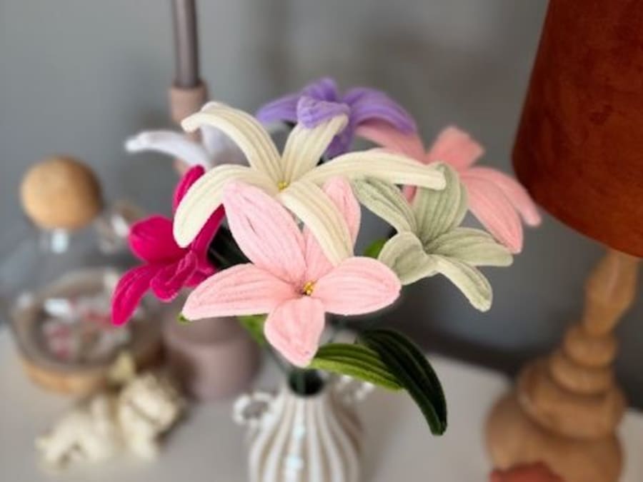 Atelier fleurs en fil chenille aux Sables-D'Olonne (85)