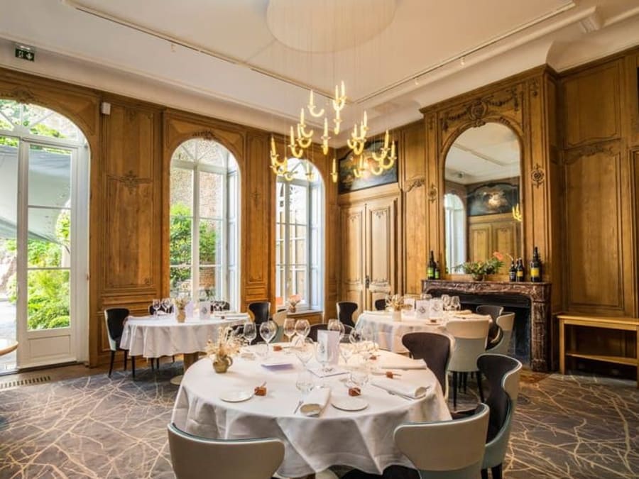 Clarance Hôtel***** à Lille (59)