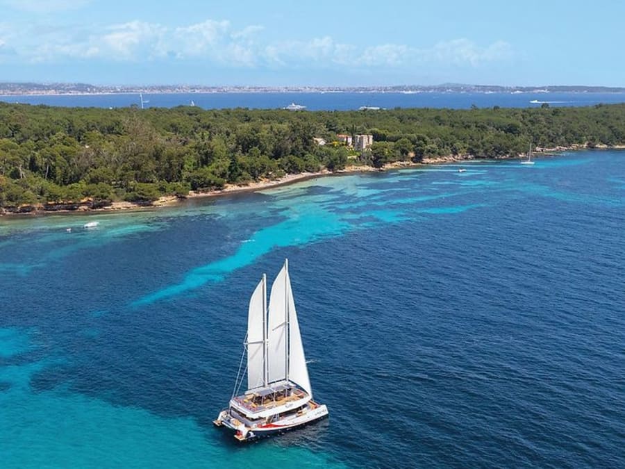 Crucero de medio día en catamarán desde Marina Baie des Anges
