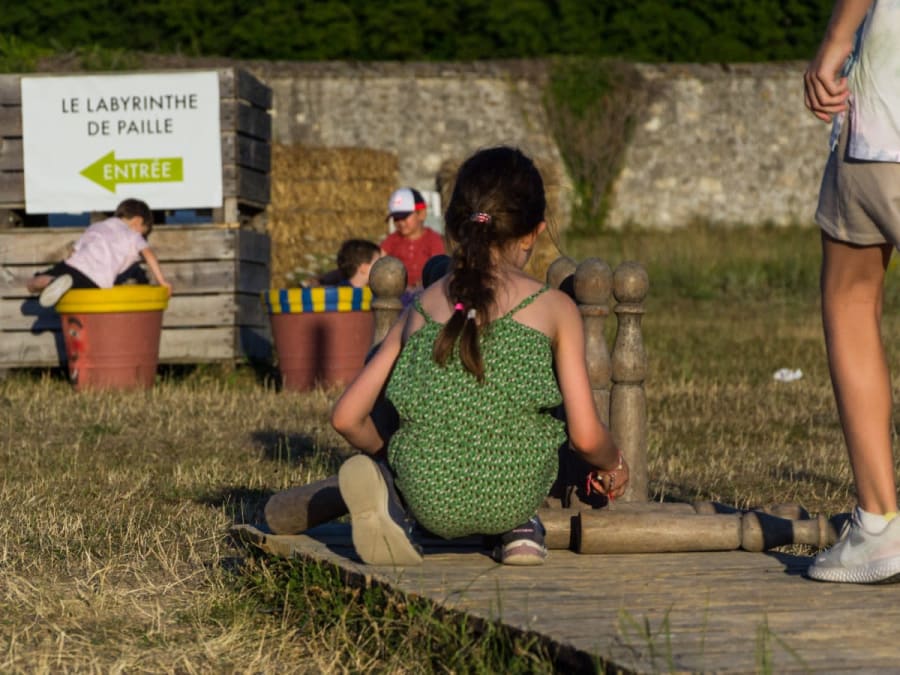 Country evenings at the Gally labyrinth in St Cyr l'Ecole