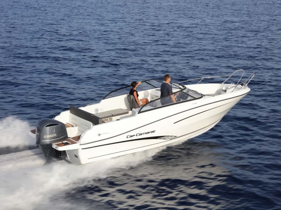 Boat rental for 9 people in Antibes (06)