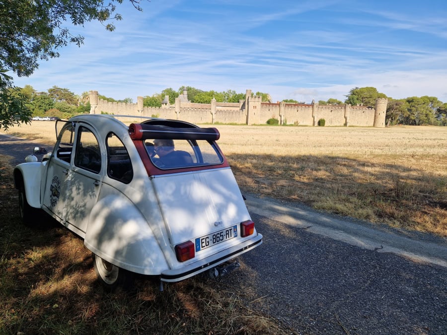 Balade en 2CV sans chauffeur à Béziers