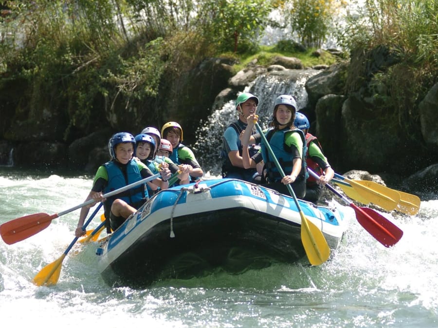 Rafting Près De Lourdes : Descente Du Gave De Pau