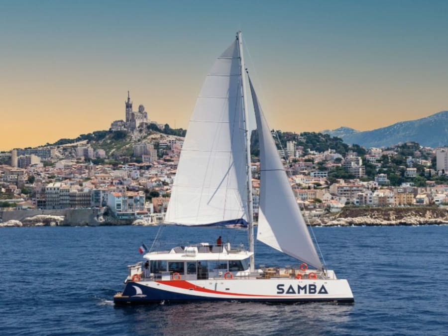Sunset evening & dinner aboard a catamaran from Marseille