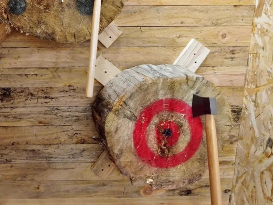 Lancer de hache au Havre (76)