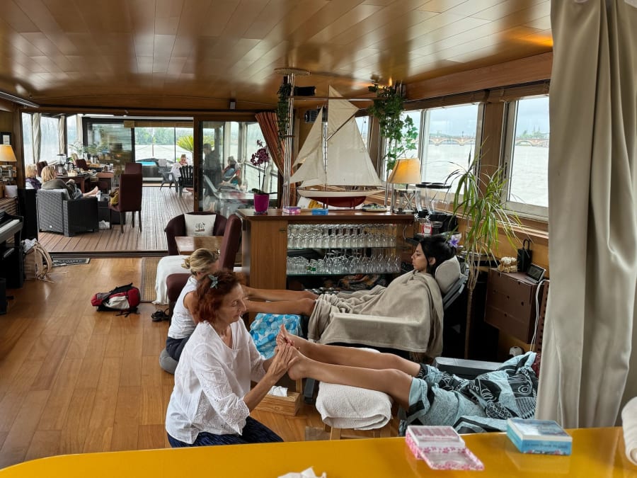 Croisière massage & jacuzzi à Bordeaux (33)