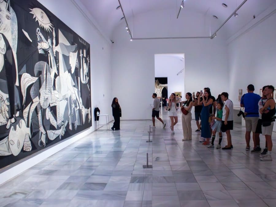 Museo Reina Sofía de Madrid: entrada sin colas + visita guiada
