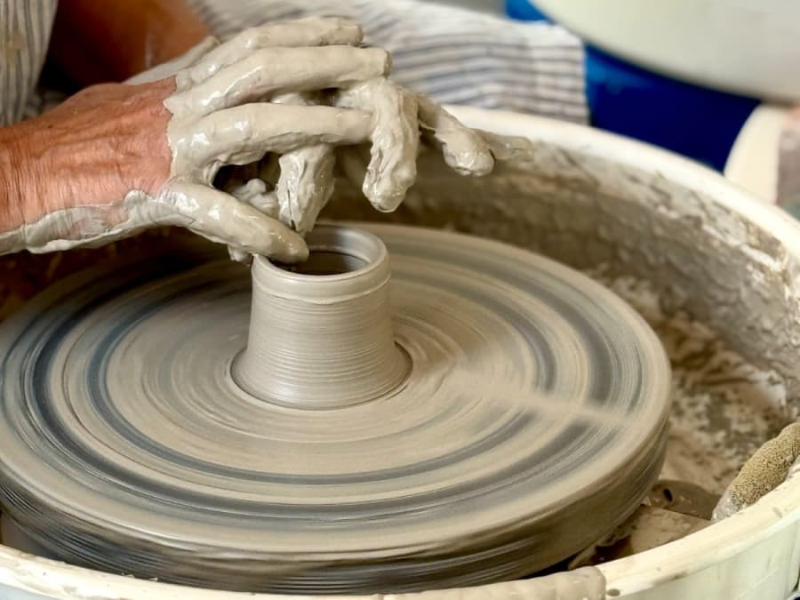 Introductory Pottery Wheel Workshop in Paris's 18th Arrondissement