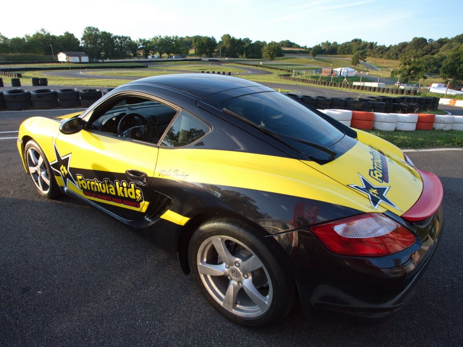 Stage Pilotage Enfant en Porsche Cayman au Circuit Géoparc (88)