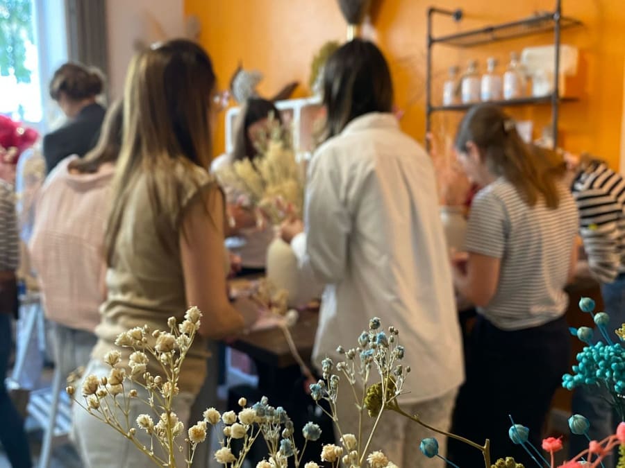 Atelier de lettre fleurie  à Paris 15ème 