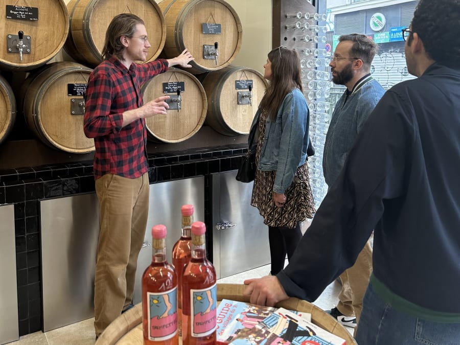 Gourmet & aperitif stroll on the Canal Saint-Martin