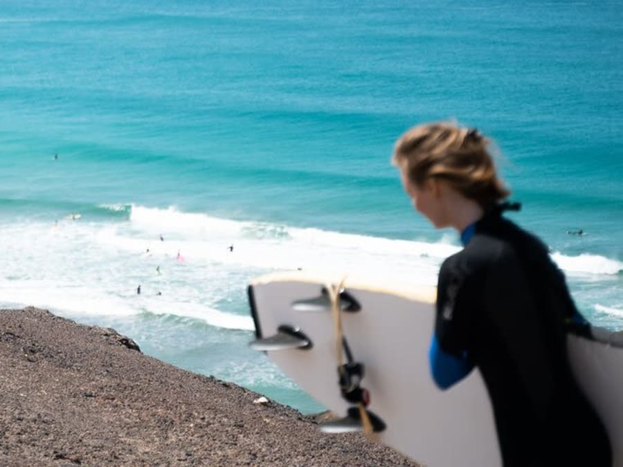 Impara a fare surf sulle spiagge del sud di Fuerteventura