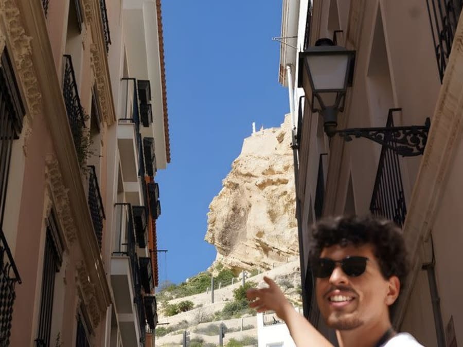  Guided Walking Tour of Alicante