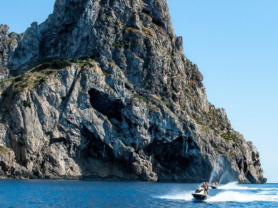 Escursione in moto d'acqua da San Antonio (Ibiza) a Es Vedrá