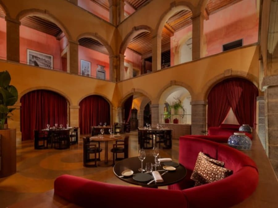 Cour des Loges Lyon, A Radisson Collection Hotel (69)