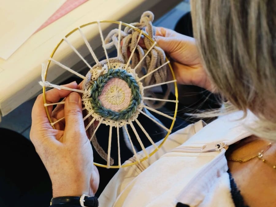 Atelier tissage mandala circulaire à Luchapt (86)
