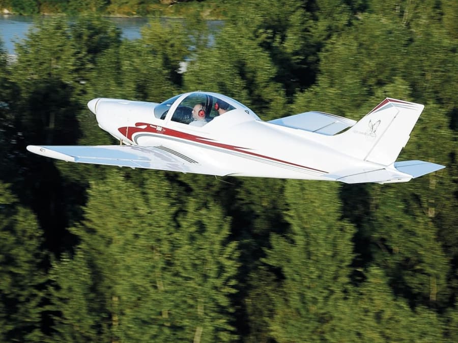 Ein Rundflug zur Erkundung der Klippen von Étretat (76)