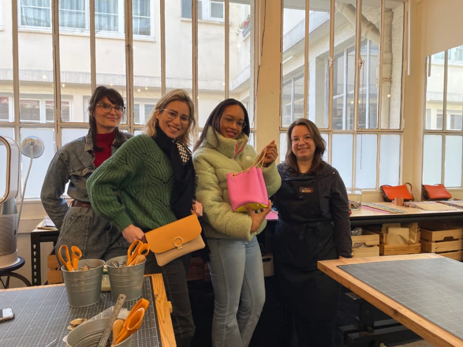 Taller de marroquinería de bolsos en el distrito 14 de París