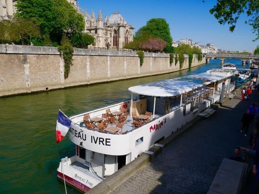 Péniche Le Bateau Ivre à Paris 5ème