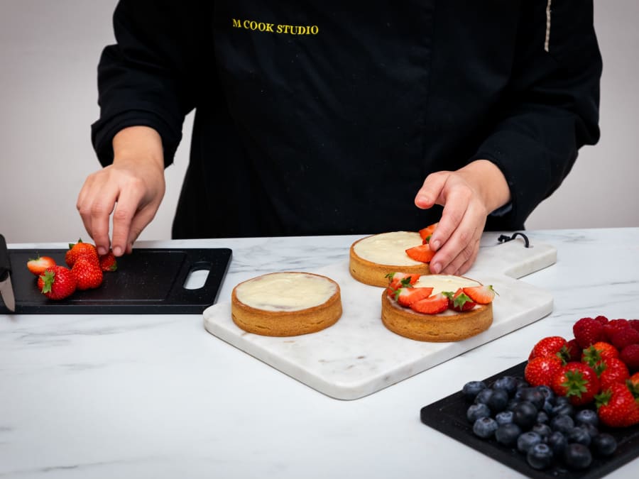 Red fruit tartlets workshop in Paris 14th arrondissement