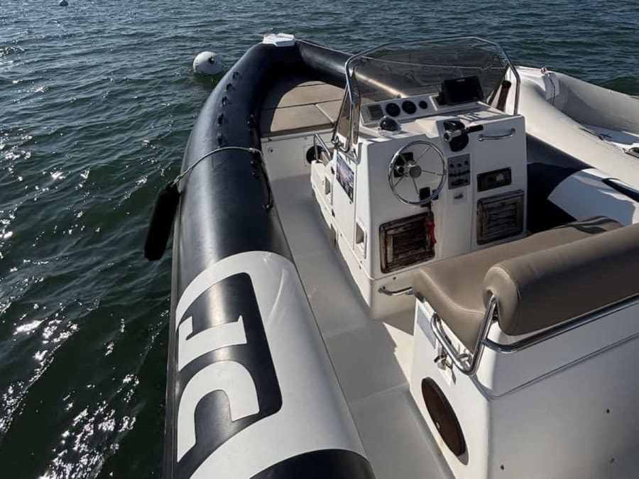 Boat rental for 12 people in Arcachon (33)