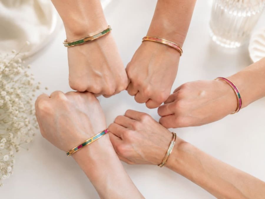 Taller de pulseras de marquetería de paja en Fontainebleau