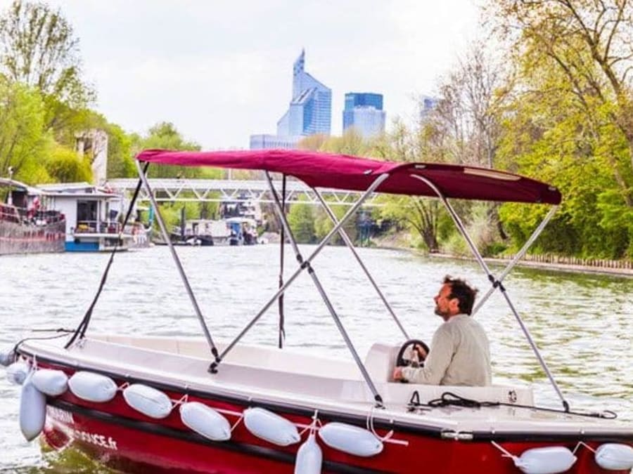 Location de bateau électrique (5 pers. max) à Levallois