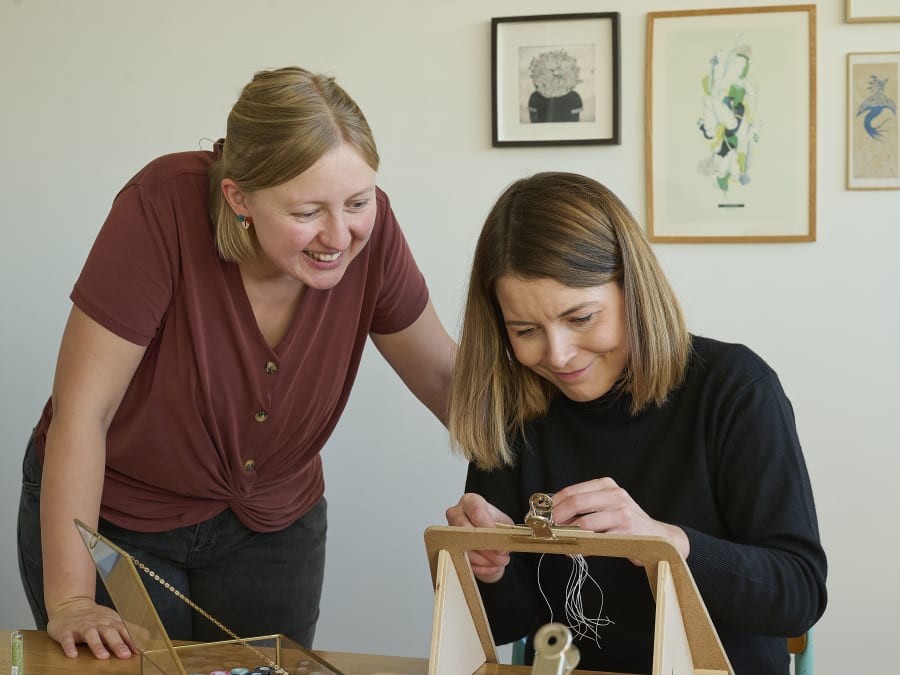 Workshop Creating a micro-macramé brooch in Lille (59)