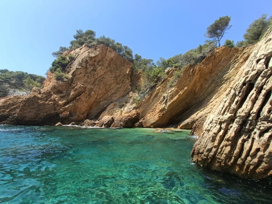 Balade en bateau Calanques et côte bleue depuis Marseille
