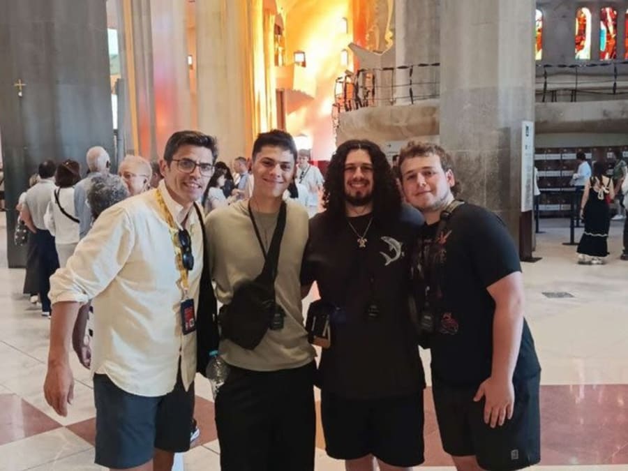 Visite semi-privée de la Sagrada Familia avec accès prioritaire