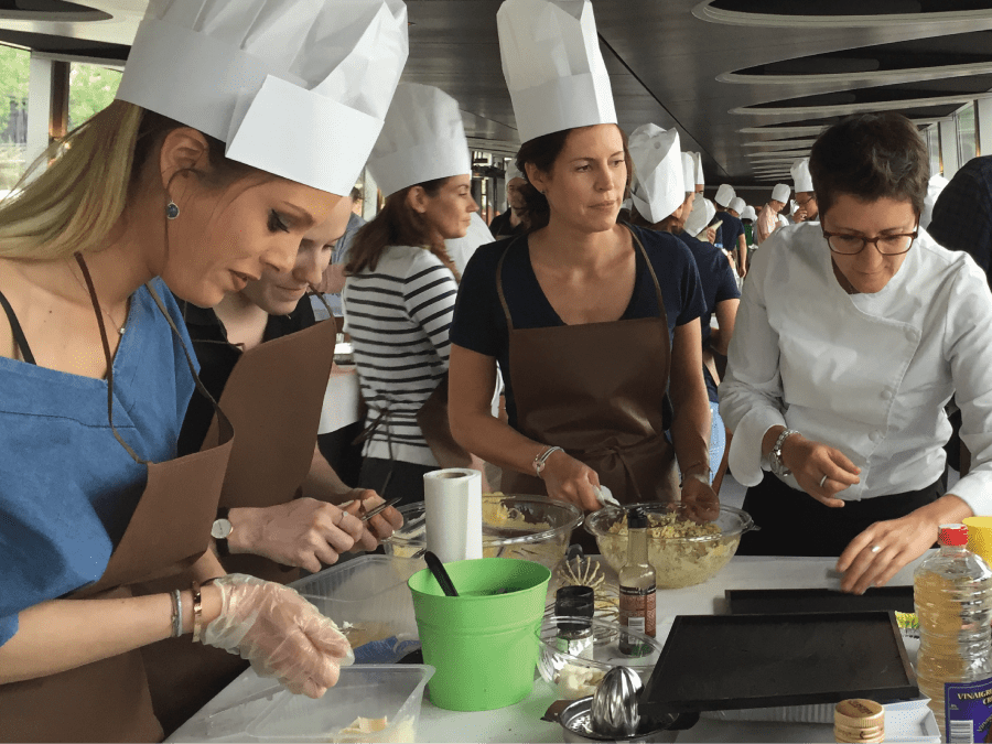 Team Building Cuisine en Seine à Paris