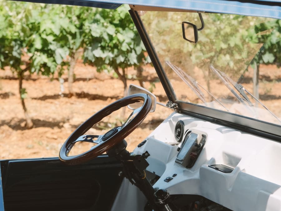 Team Building balade au sunset en Méhari à Bandol (83)