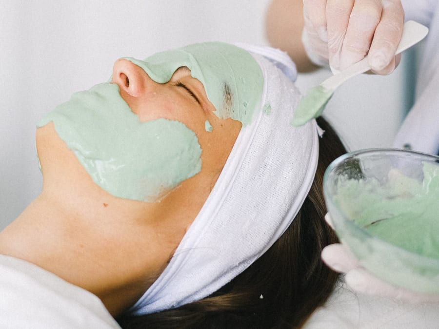 Soin du visage anti-âge à Juan les pins (06)