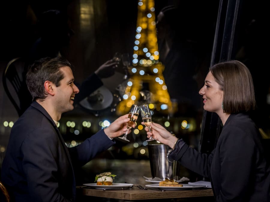 Dîner croisière "Paris saveurs" sur la Seine