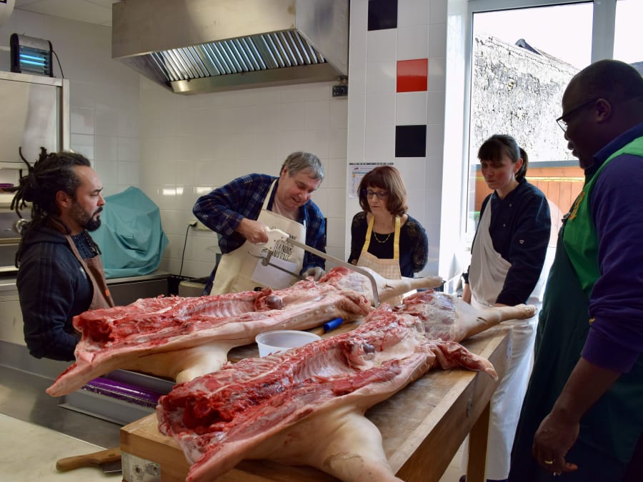 Atelier "Le porc de la tête à la queue" à Fromont (77)