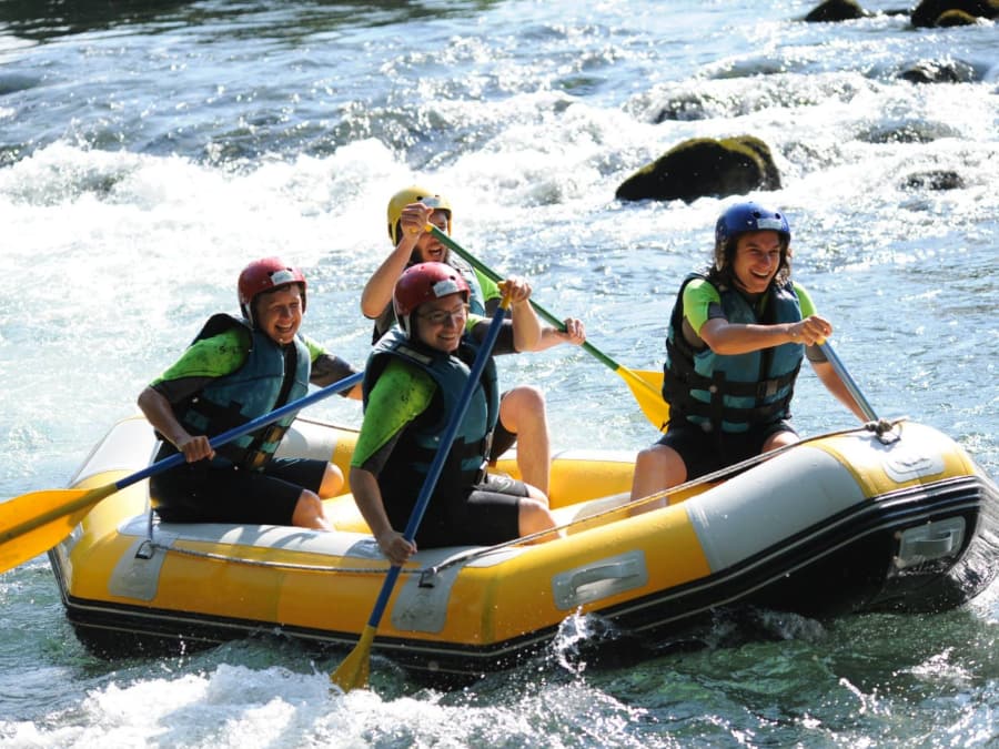 Mini-raft à côté de Lourdes (Saint-Pé-de-Bigorre, 65 ...