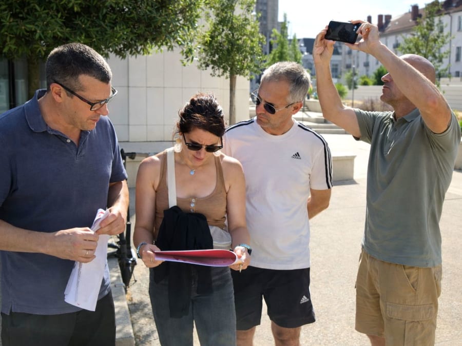 Concentración urbana en el barrio Chartrons de Burdeos