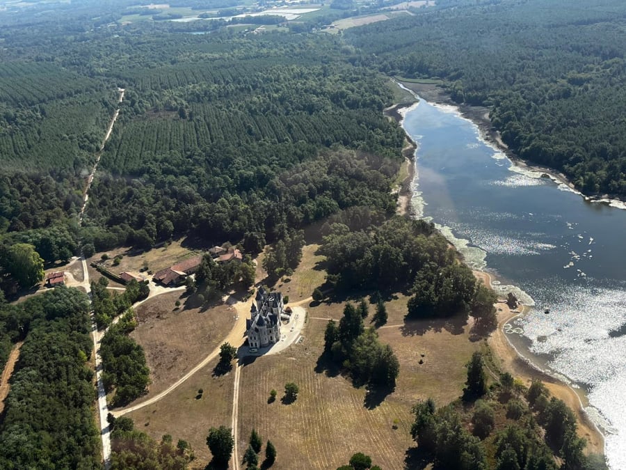 Helicopter flight around Bergerac (24)