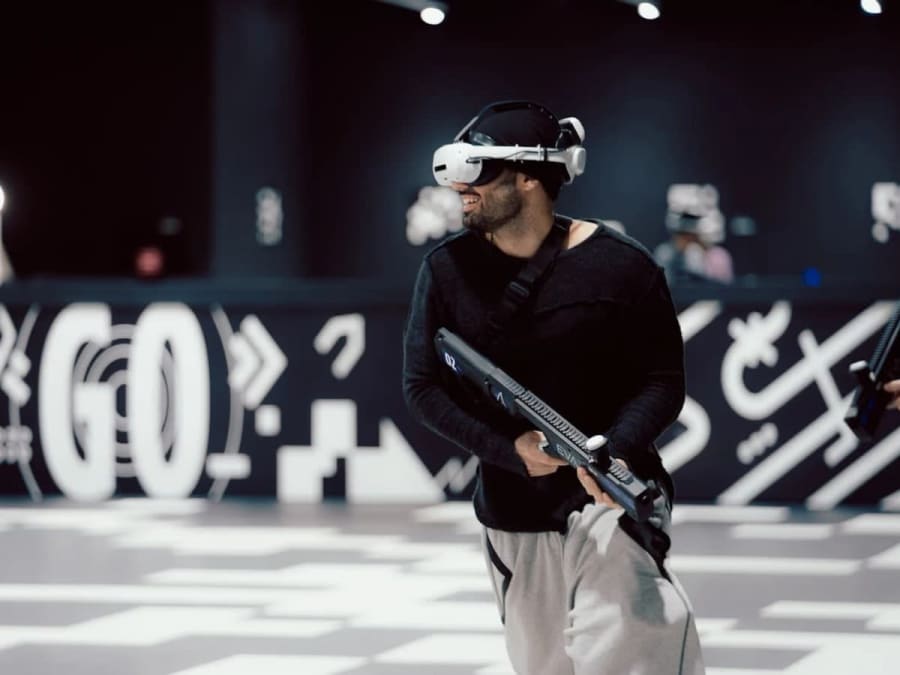 Team Building Réalité virtuelle en arène à EVA Brest (29)