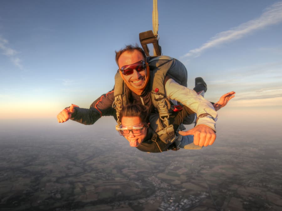 Paracaidismo en tándem en Niort (79)