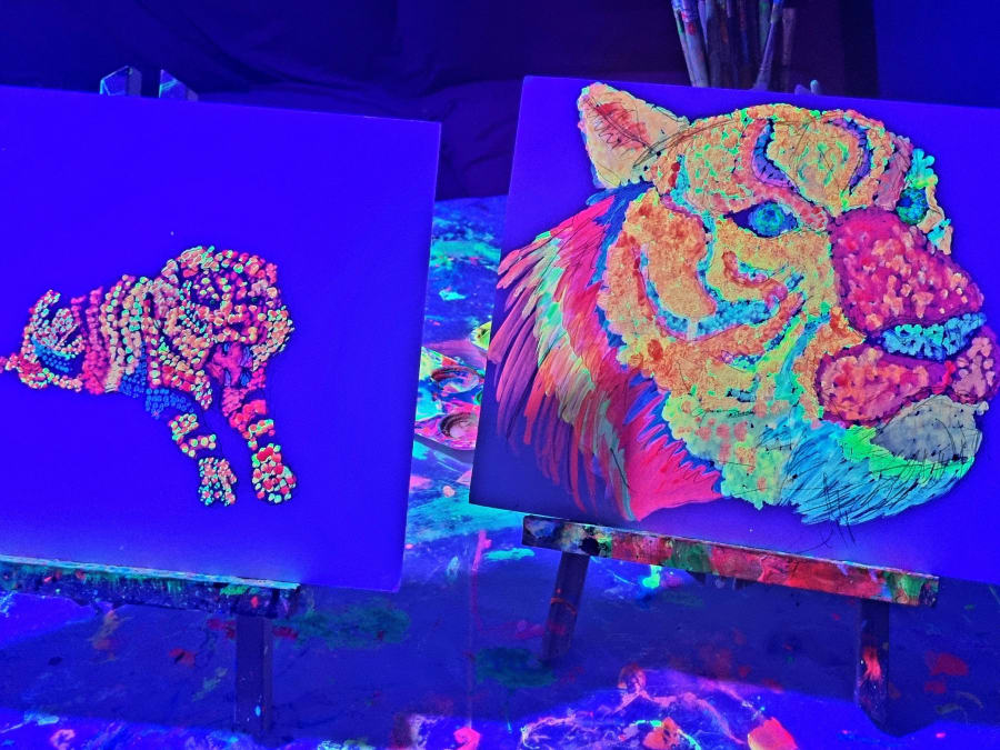 EVG/EVJF Atelier peinture fluorescente dans le noir à Lyon (69)