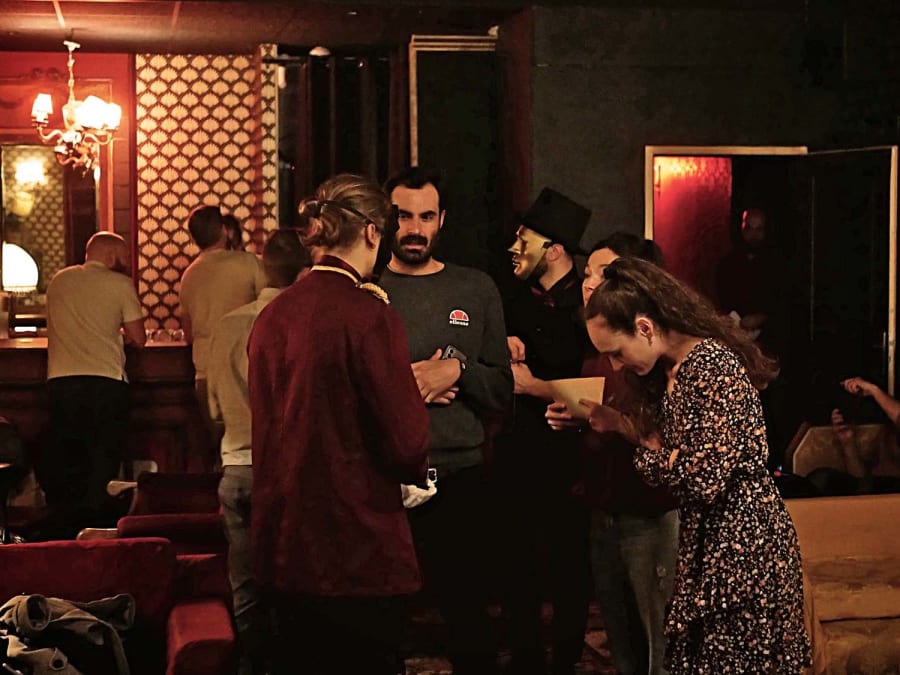 Team Building Murder Party "Meurtre à The Hostel" à Bordeaux