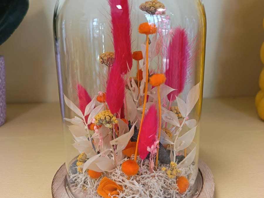 Atelier bouquet de fleurs séchées en cloche à Poitiers (86)