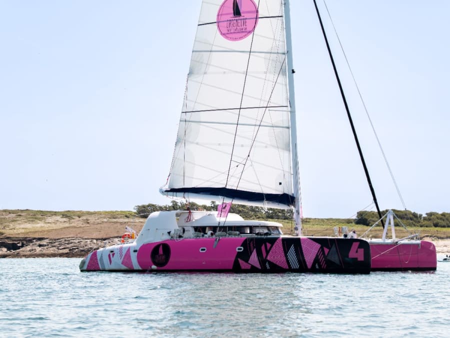 Una noche en catamarán en Finisterre desde Concarneau